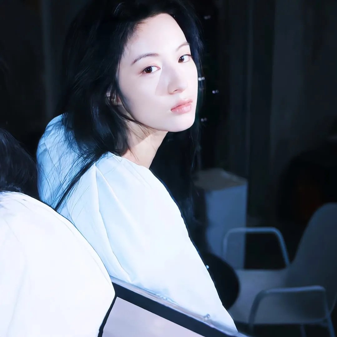 入谜